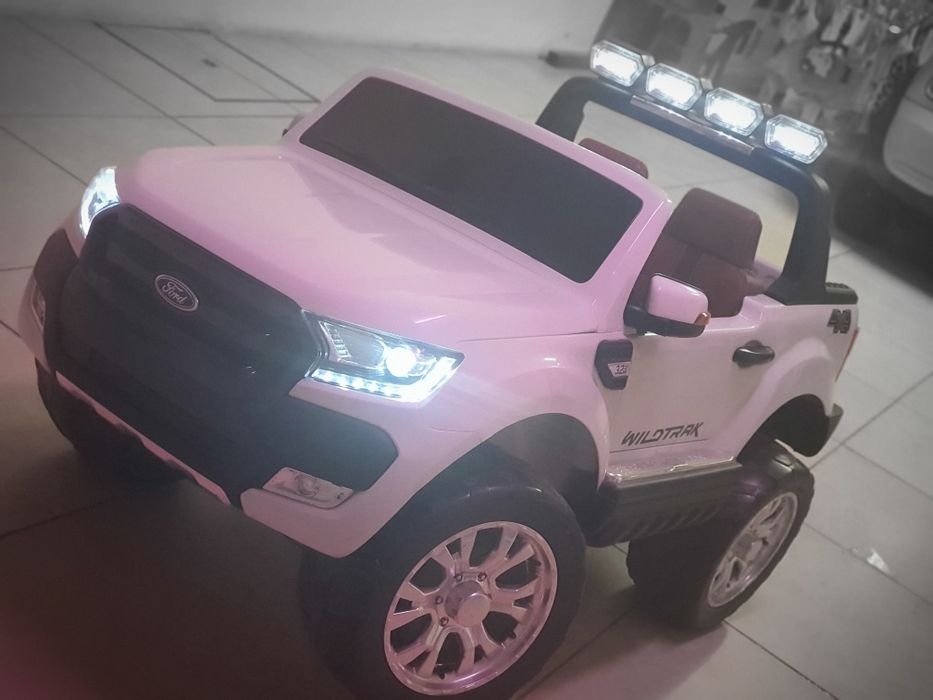 Jeep Ford ranger criança