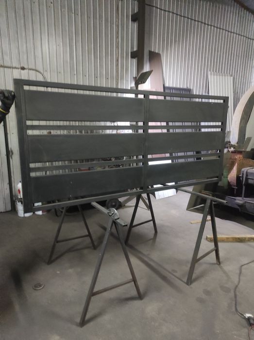 Przensła ogrodzeniowe metalowe