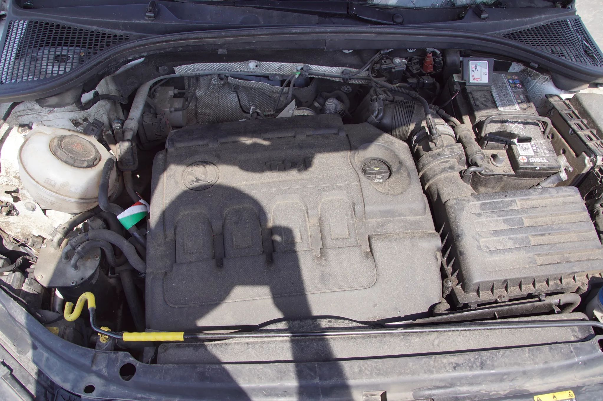 POJAZD NA CZĘŚCI KASACJA SZROT TEL 692324777 Skoda Octavia 3 2.0 tdi crmb 150 kod lakieru LF9E skrzynia pgt hatchback felga amortyzator wtryskiwacz drzwi klapa lampa ćwiartka próg słupek