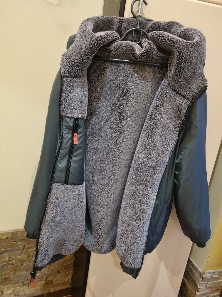 Стильна двостороння куртка для хлопчика,на 12 та 13р./осінь-зима