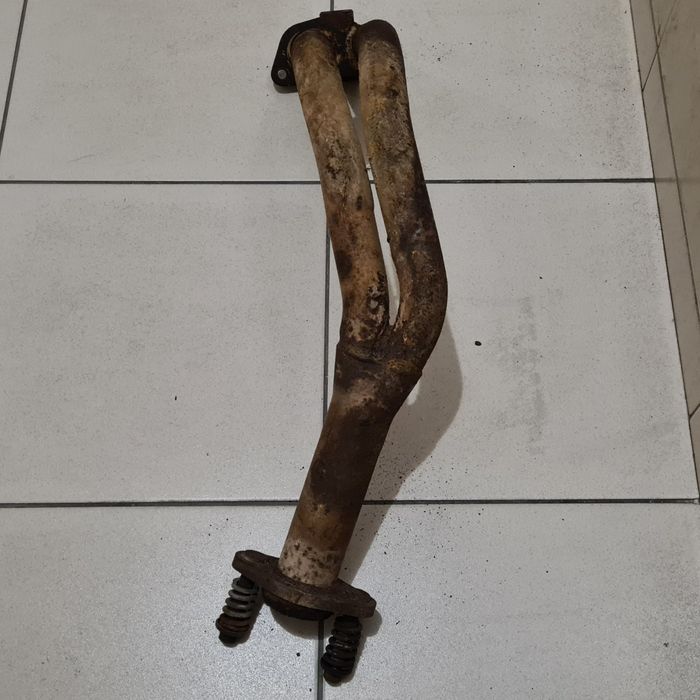 Curva de escape Lancia Y10