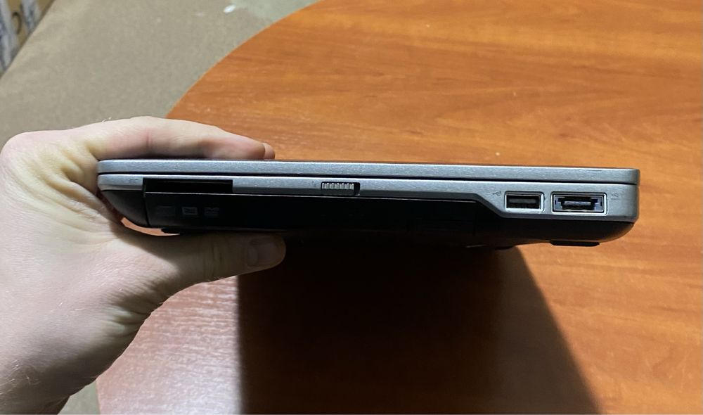 Ноутбук Dell Latitude E6320 13" 4GB RAM/320GB HDD/i5-2450! N2214