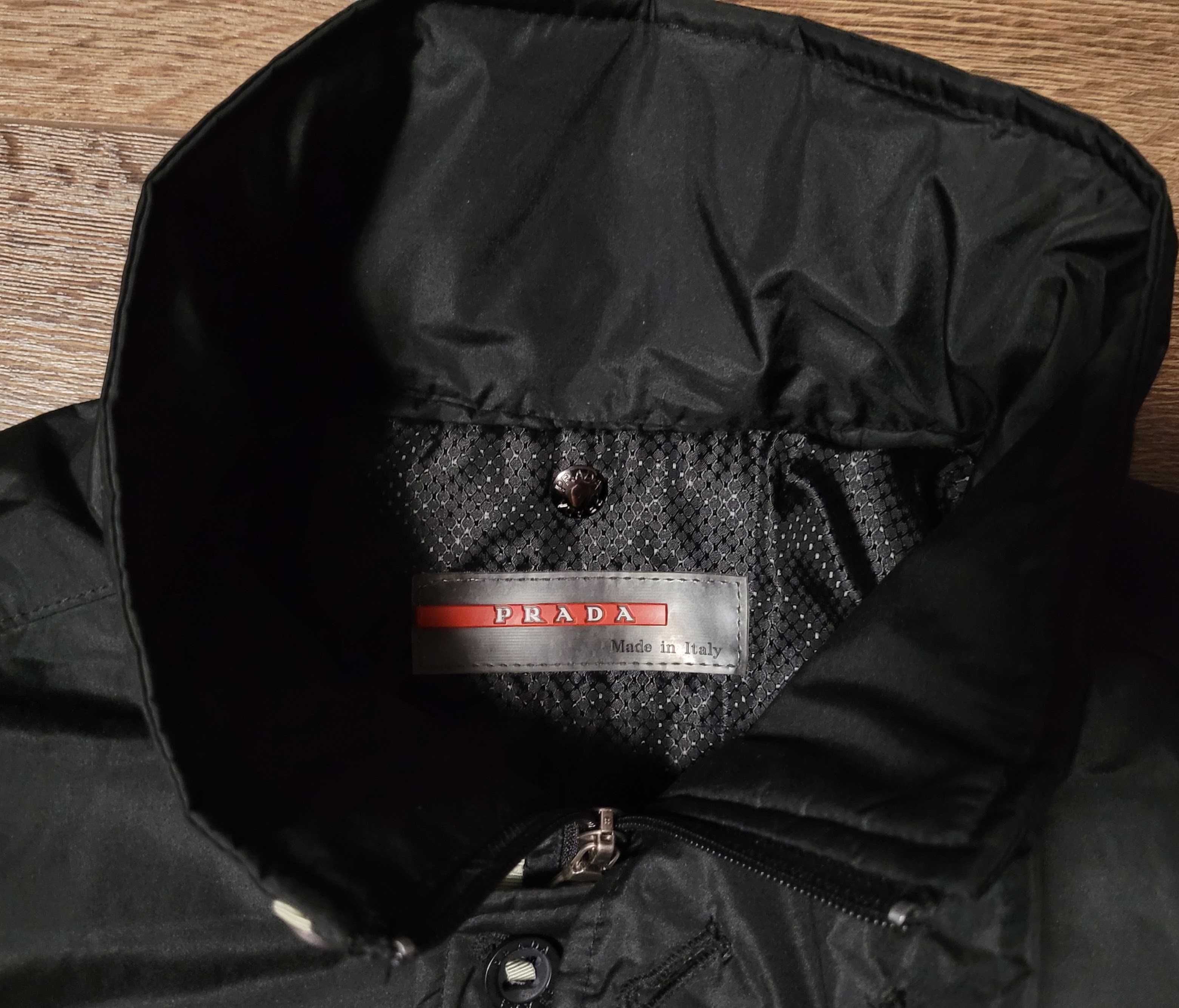 Куртка Prada (оригинал).