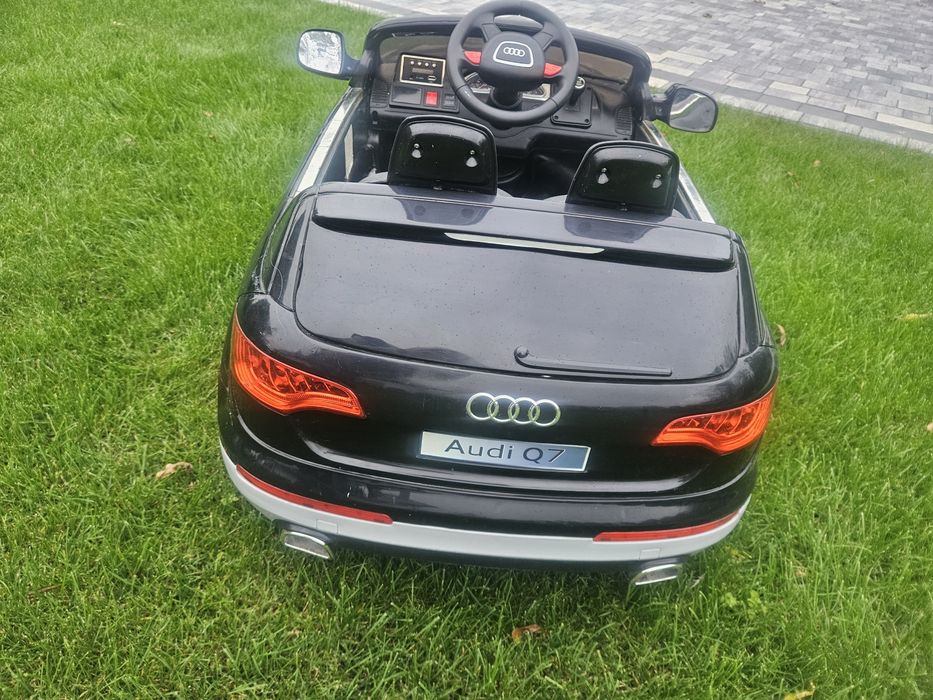 Audi Q7 na akumulator