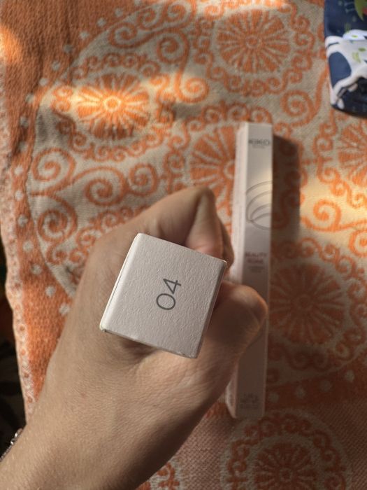 Продам два олівці  для брів кіко мілано 04 нові