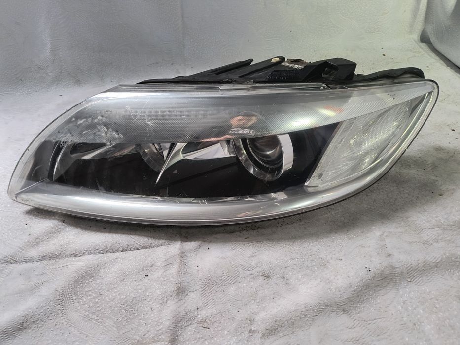 Lampa Xenon lewa Audi Q7 Europa reflektor przedni