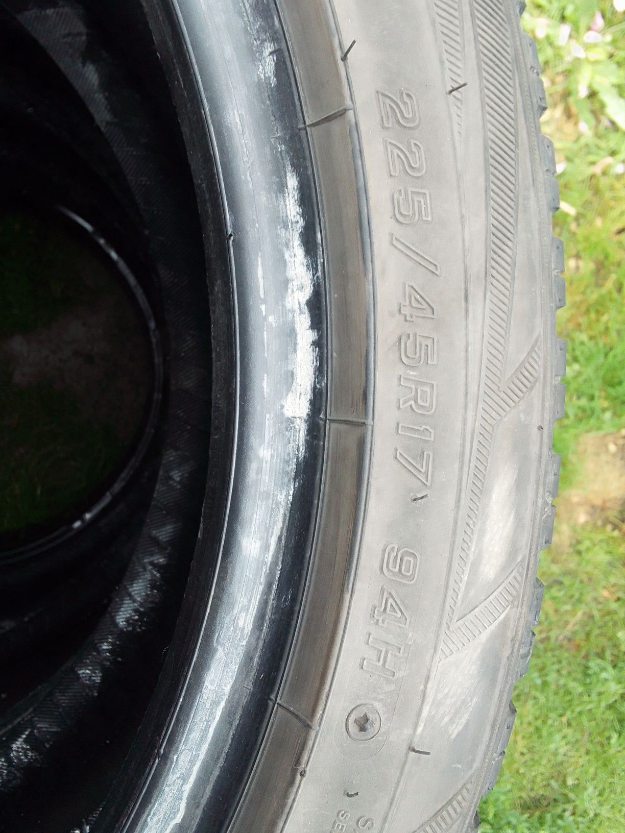 4 Opony zimowe 225/45r17 FALKEN