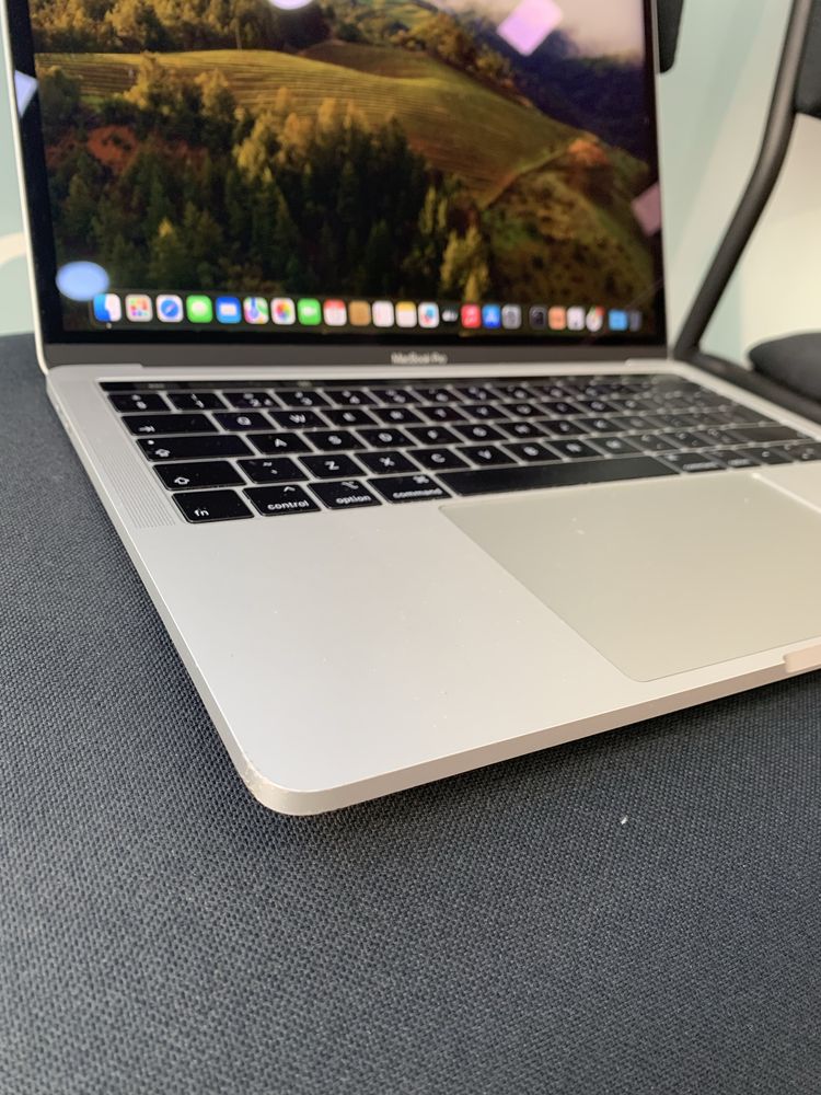 Macbook pro 13” 2019 intel i7 2.8 QuadCore 16GB RAM 500GB SSD Garantia