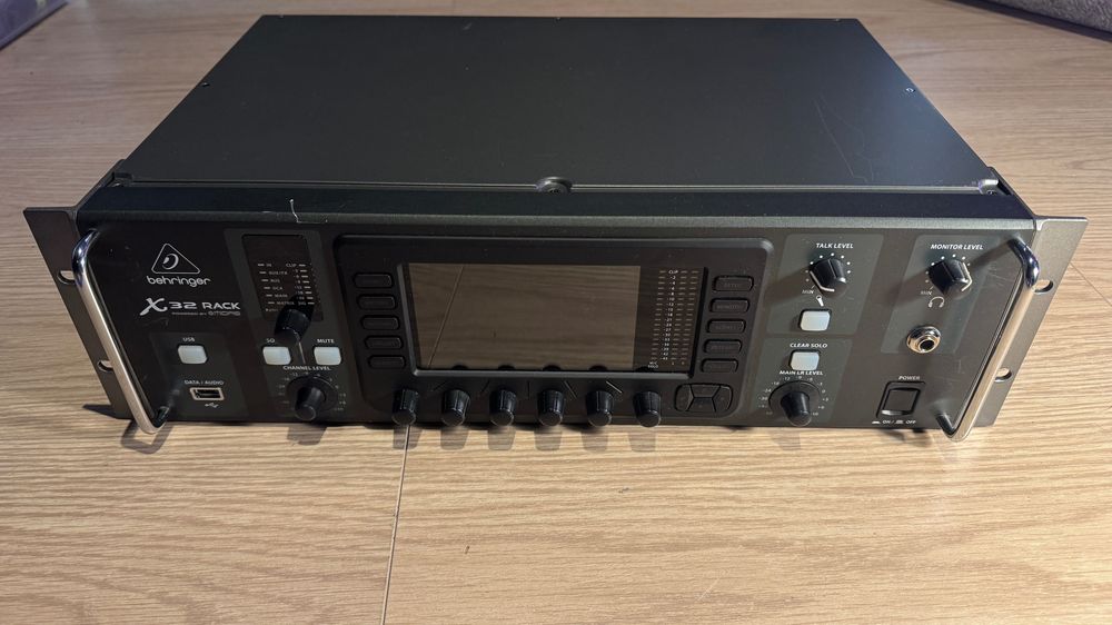 Behringer X32 Rack 40-Input 25-Bus Rackmount Digital Mixer