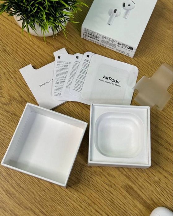 Apple Airpods 4.
