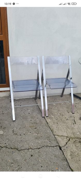 Dwa krzesła na balkon