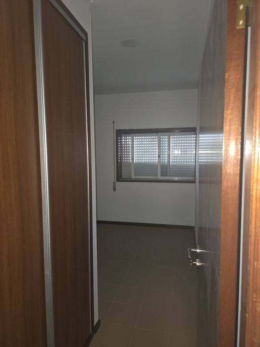 Alugo quartos ( maia/ ermesinde)