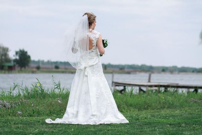 Свадебное платье 38-42 размер в отличном состоянии