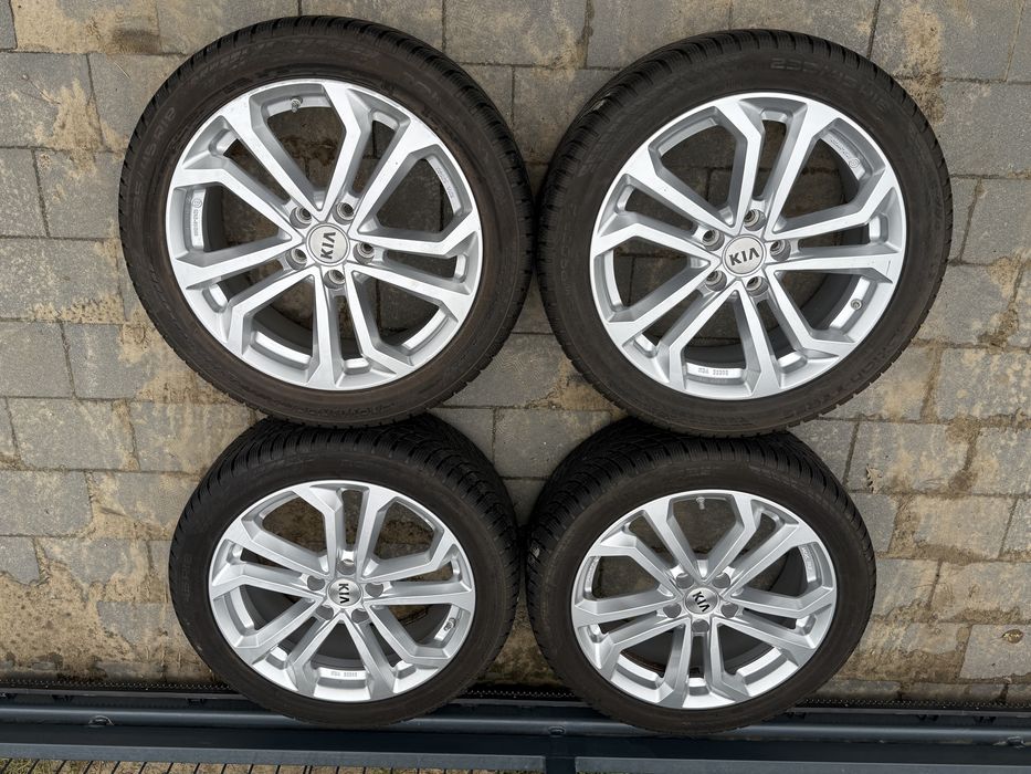 Koła zimowe Kia XCeed 235/45 R18 Nokian zima ponad 6mm czujniki oryg.