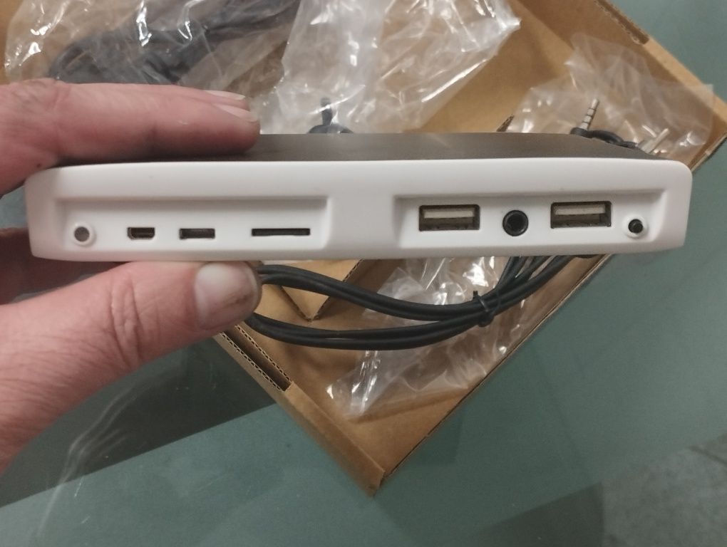 Mini computador, como novo(não inclui transformador)