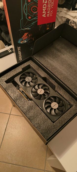 Gigabyte RX 7800XT Gaming OC | 16GB GDDR6 | Gaming 1440p/4k | Garantia