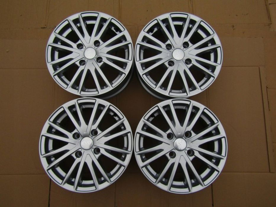 4x Felgi 15 Hyundai Santamo Sonata / Smart Forfour Volvo V40 / 4x114,3 ET40