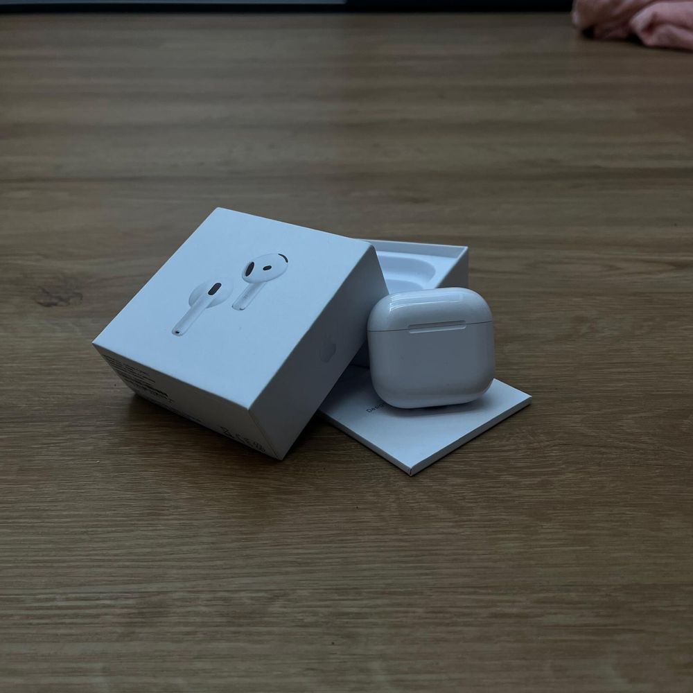 AirPods 4 com ANC