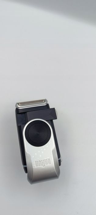 Golarka elektryczna dla mężczyzn podróżna Braun MobileShave M-90
