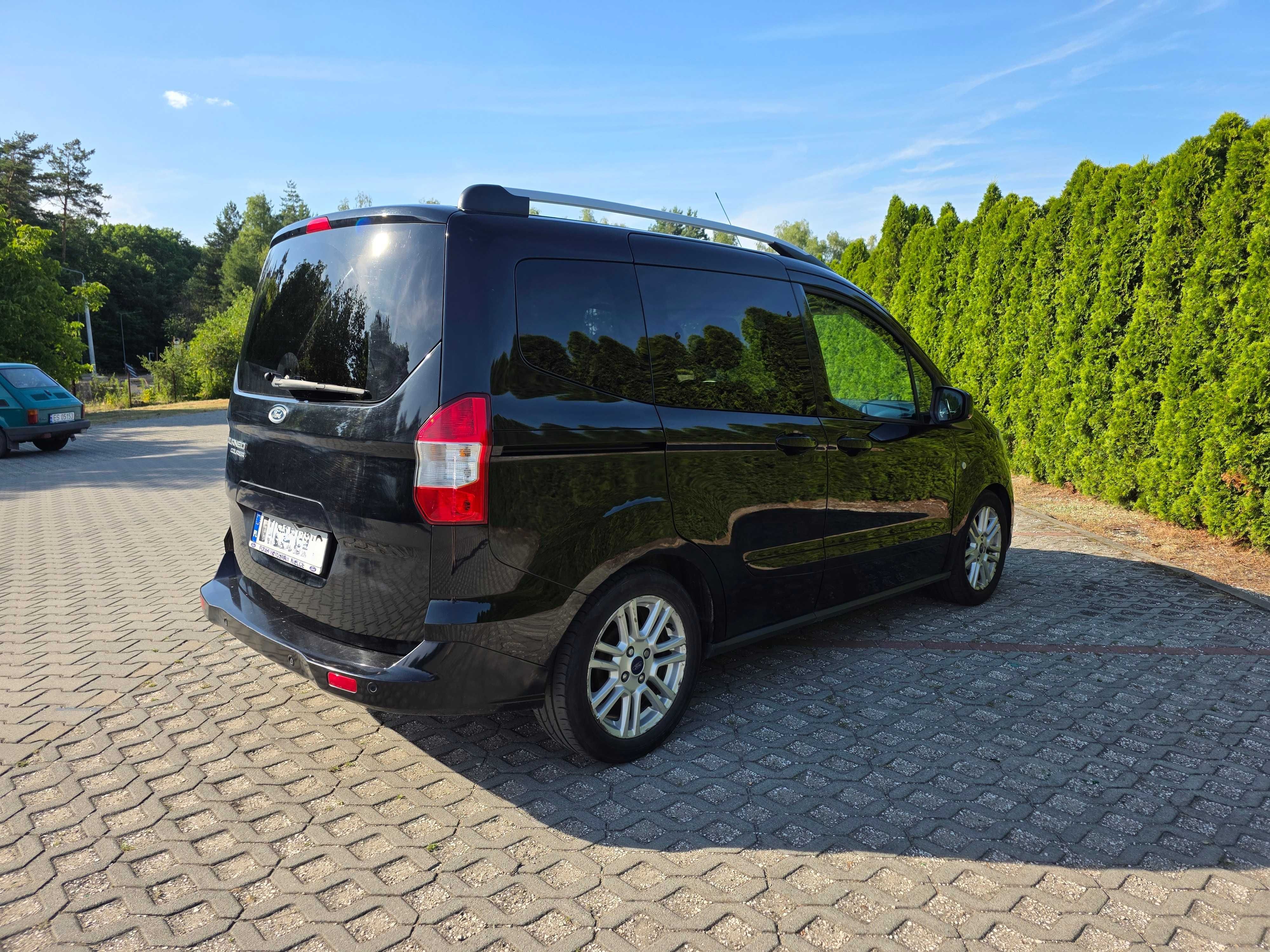 Ford Tourneo Courier czarny 1,5 TDCi