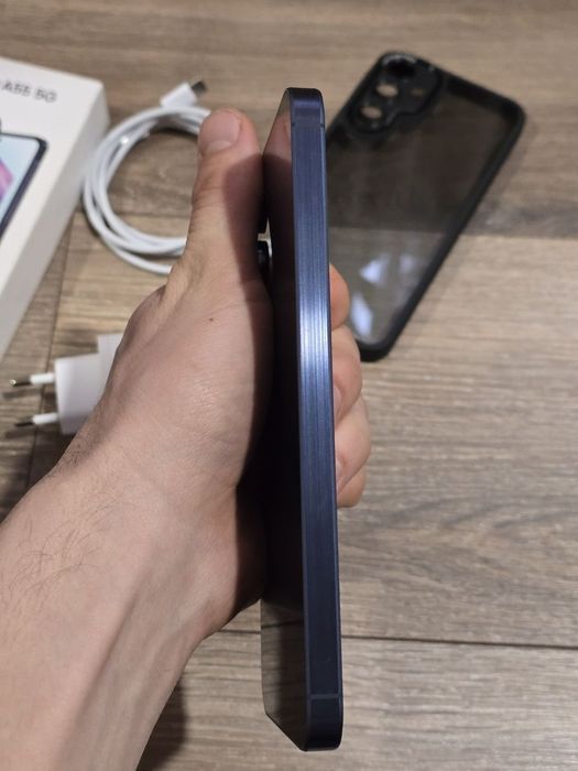 Samsung  a55 8/256 android 16