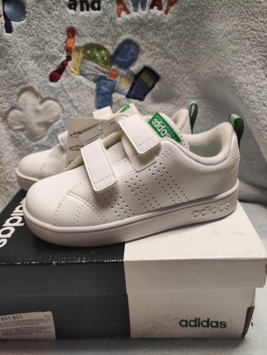 Nowe oryginalne buty dziecięce Adidas vs adv  r. 26