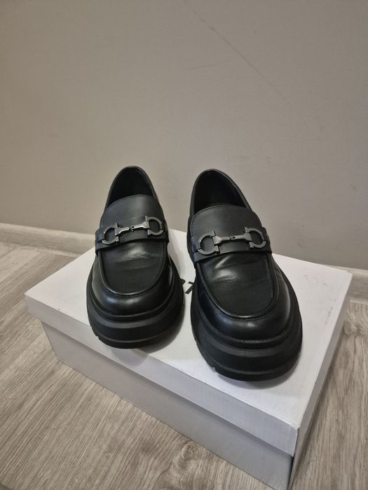 Loafersy czarne r 40