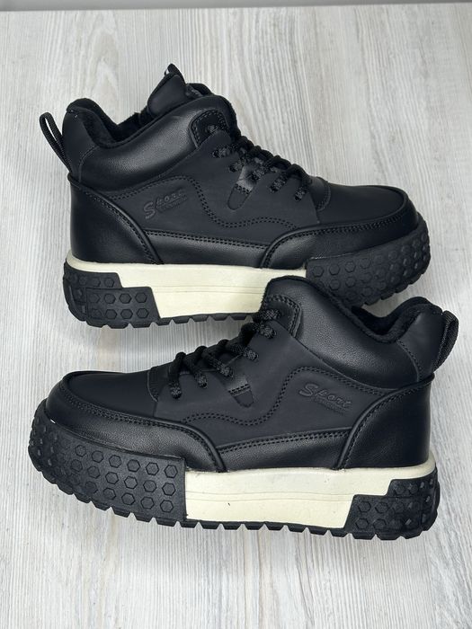 Дитяче демісезонне взуття 35 р