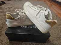 Białe oryginalne skórzane sneakersy Versace