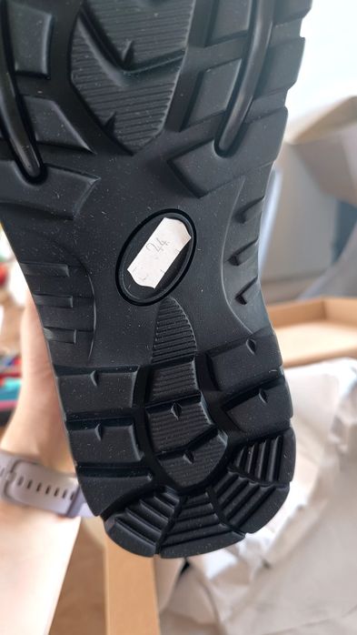 Buty trekkingowe za kostkę , prorektor nowe 44