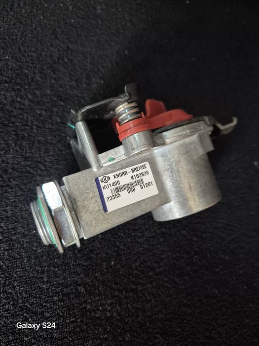 Ремені стяжні, оригінальні.