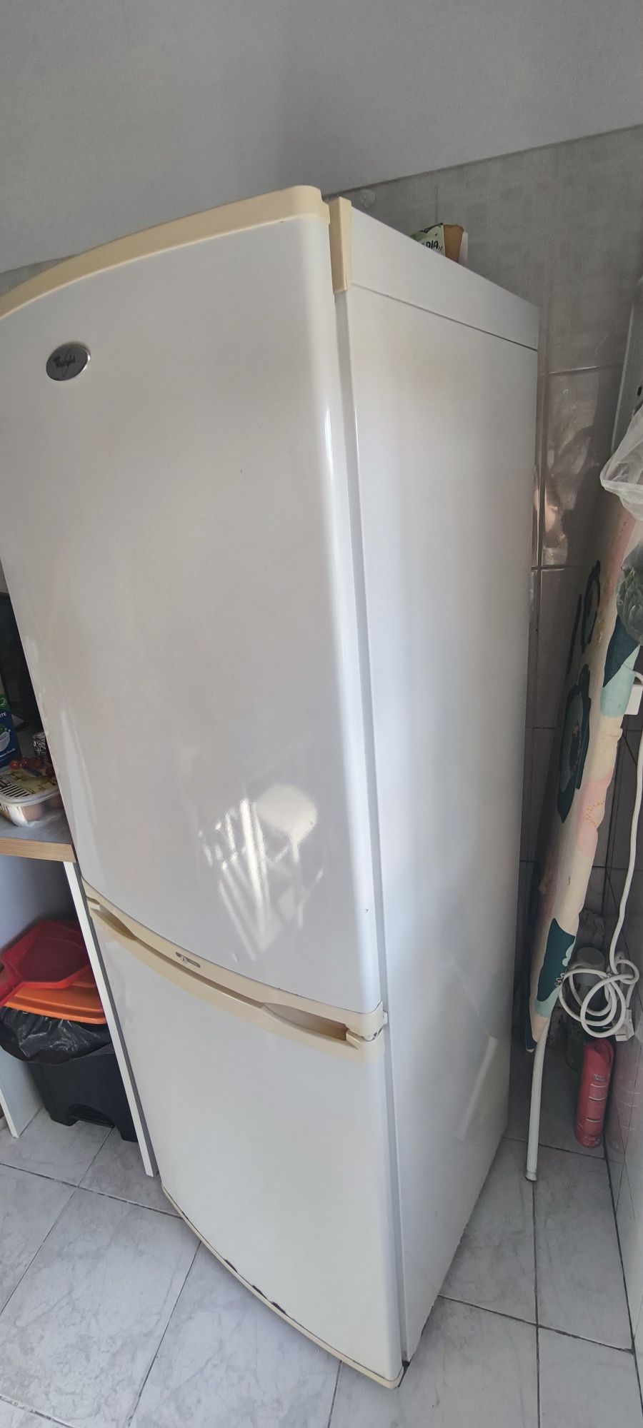 Frigorífico whirlpool ARC5440