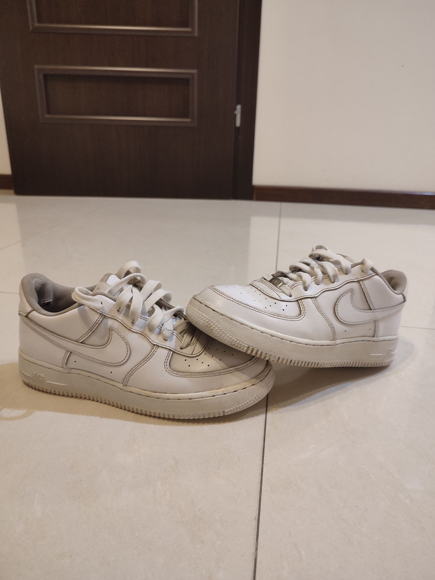 Białe buty Nike air force 1 low