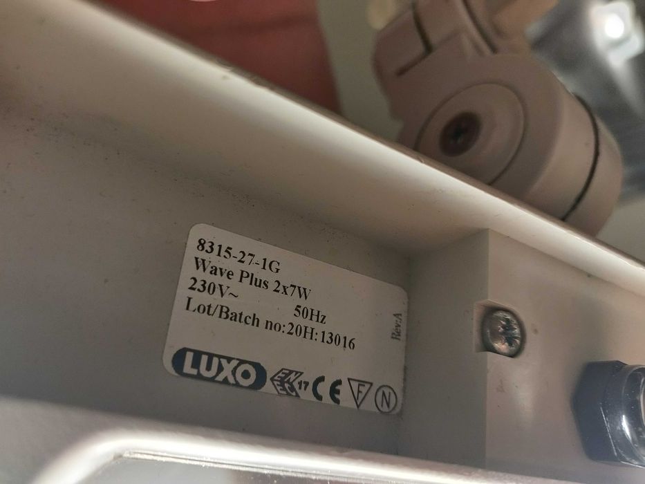 Lampa biurkowa Luxo Wave Plus 2 x 7 W z lupą x5 dioptrii