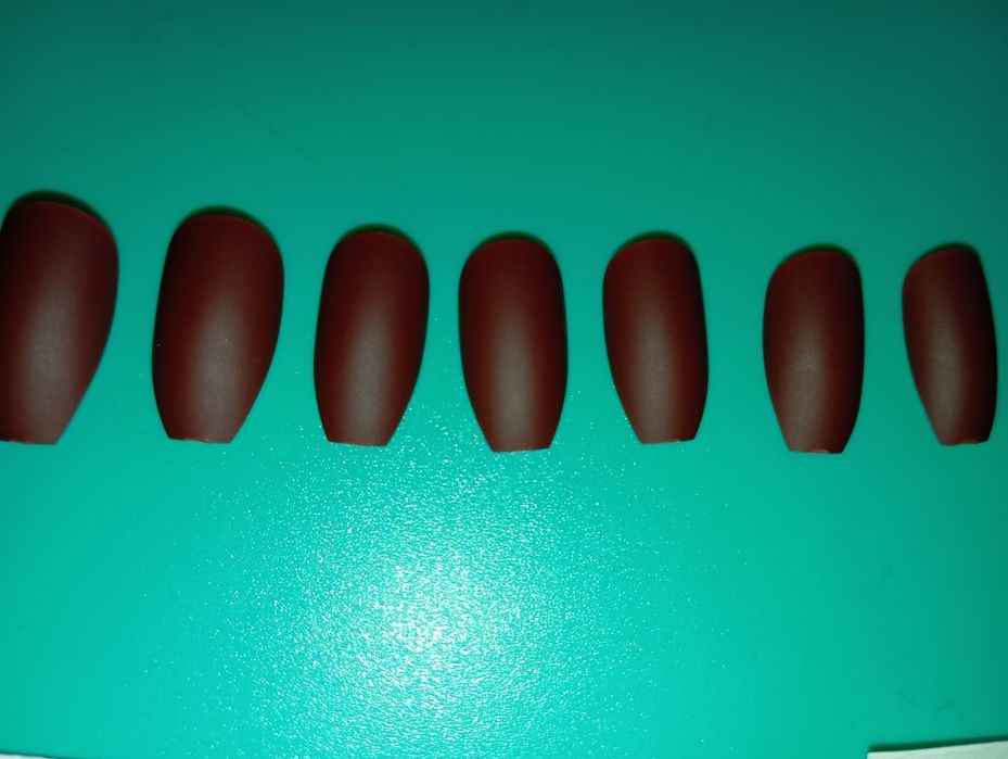 Zestaw 12 szt czekoladowych paznokci matowych + gratisy