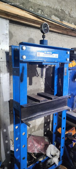 Прес гідравлічний KING TONY 9TY521-30A-B