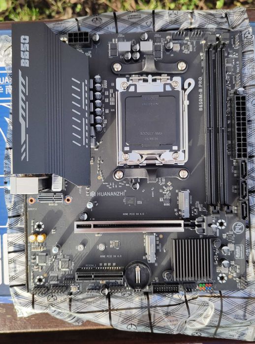 Материнська плата HUANANZHI B650M-B PRO AM5/DDR5/PCIe 4.0/2×M.2 NVMe