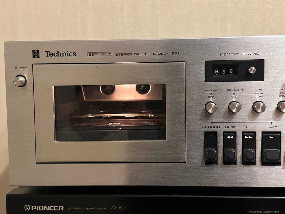 Кассетная дека Technics RS-671