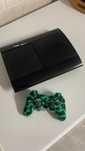 PS3 Super Slim 500GB + 10 jogos (GTA V, Minecraft) + comando e cabos