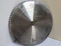 Tarcza pilarska pila BOSCH TOP PRECISION 305x30x2,3/1.8 -2,608,642,103