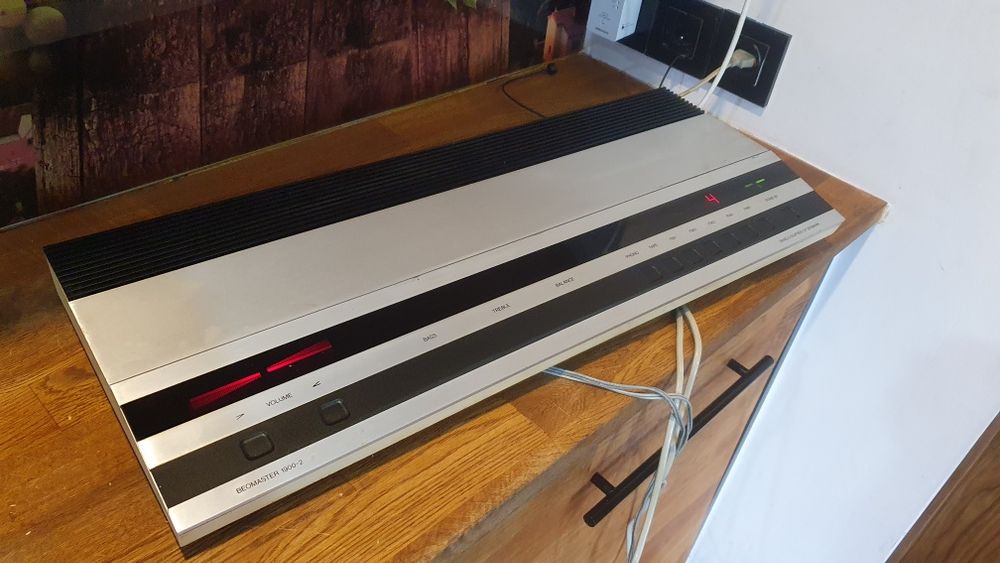 Amplituner beomaster 1900-2