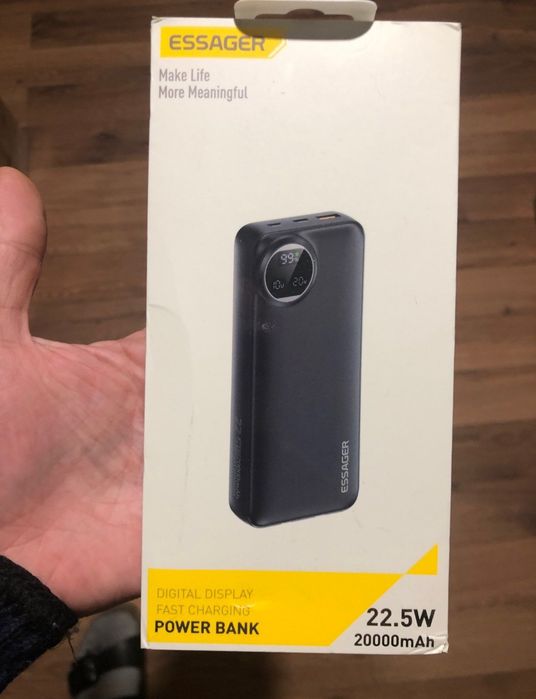 Повер банк мощьный