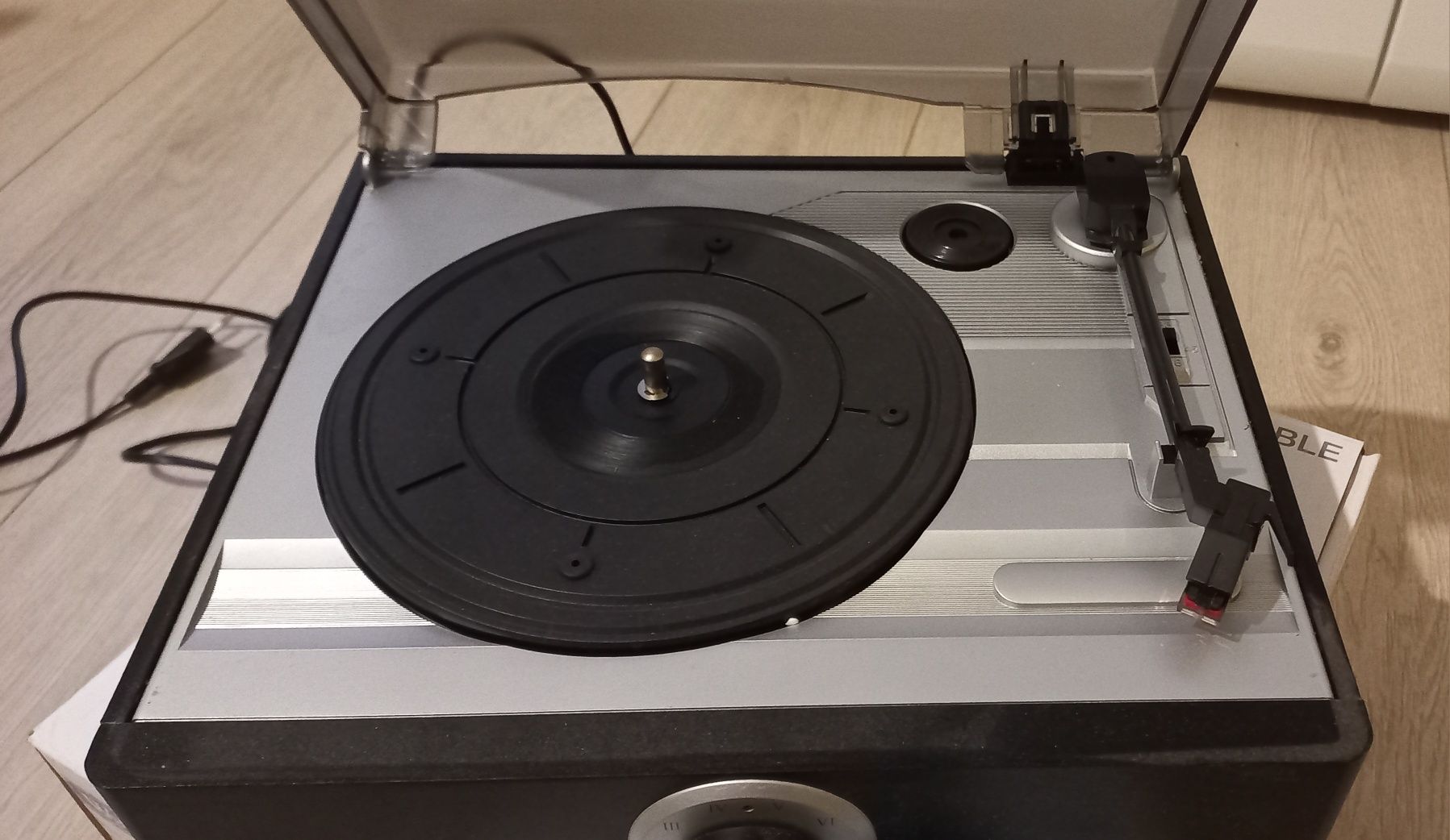 Gramofon WATSON PH-5000 z dwoma igłami I
Przedmiotem sprzedaży