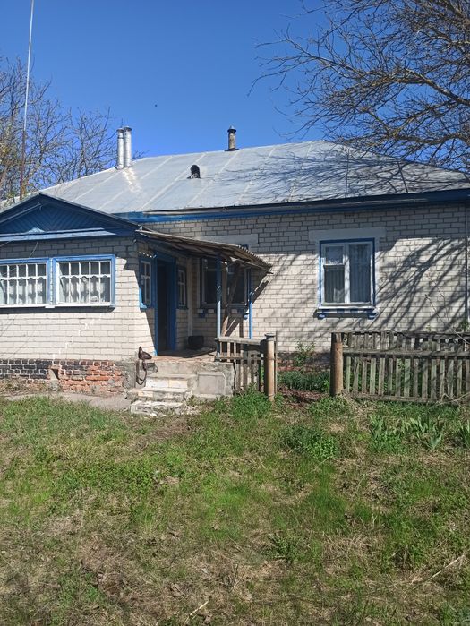 Продам добротний будинок