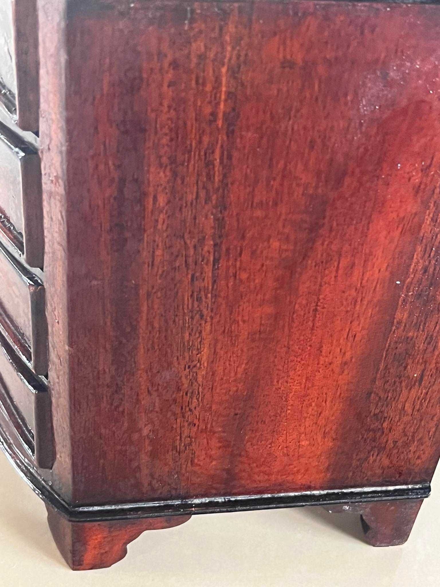 Drewniana szkatułka szafka na biżuterię  24 cm
