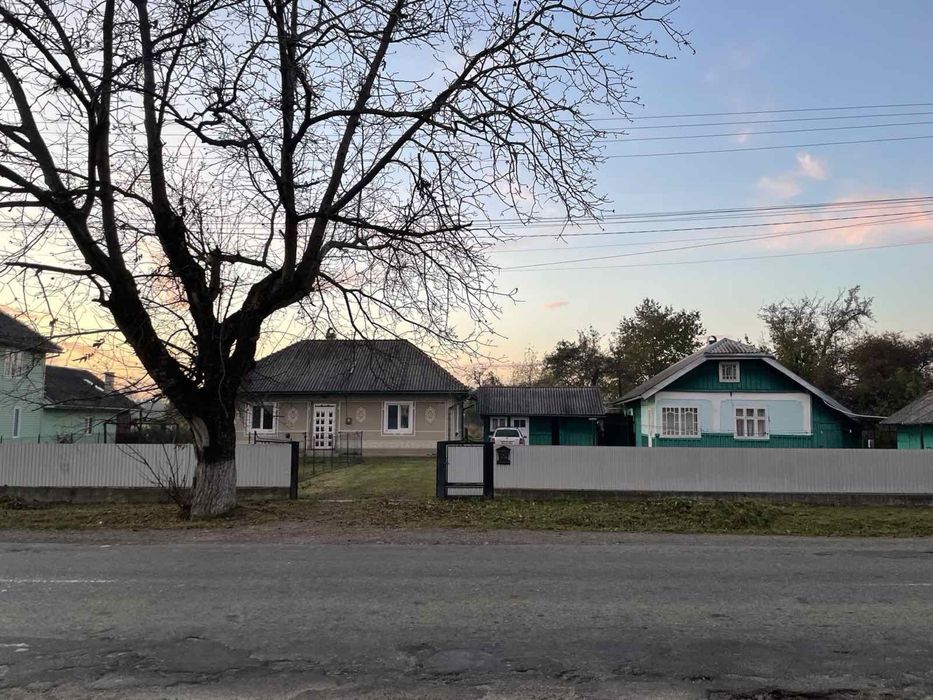 продам:) Будинок-господарство