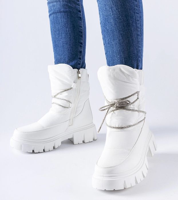 Białe śniegowce z cyrkoniami Pettenasco