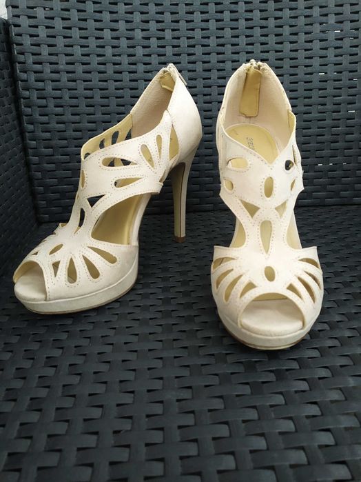 Sandały Graceland 38 ażurowe szare CCC  wygodne szpilki