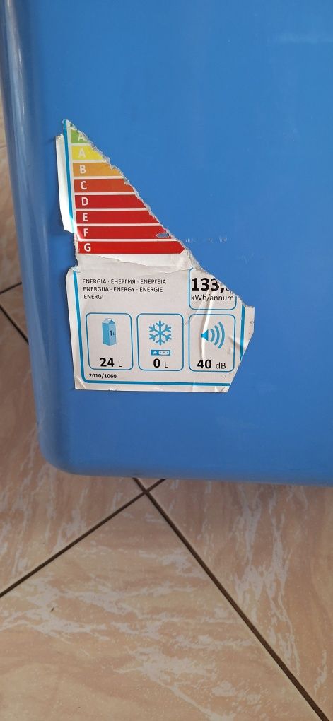 Lodówka samochodowa 24l