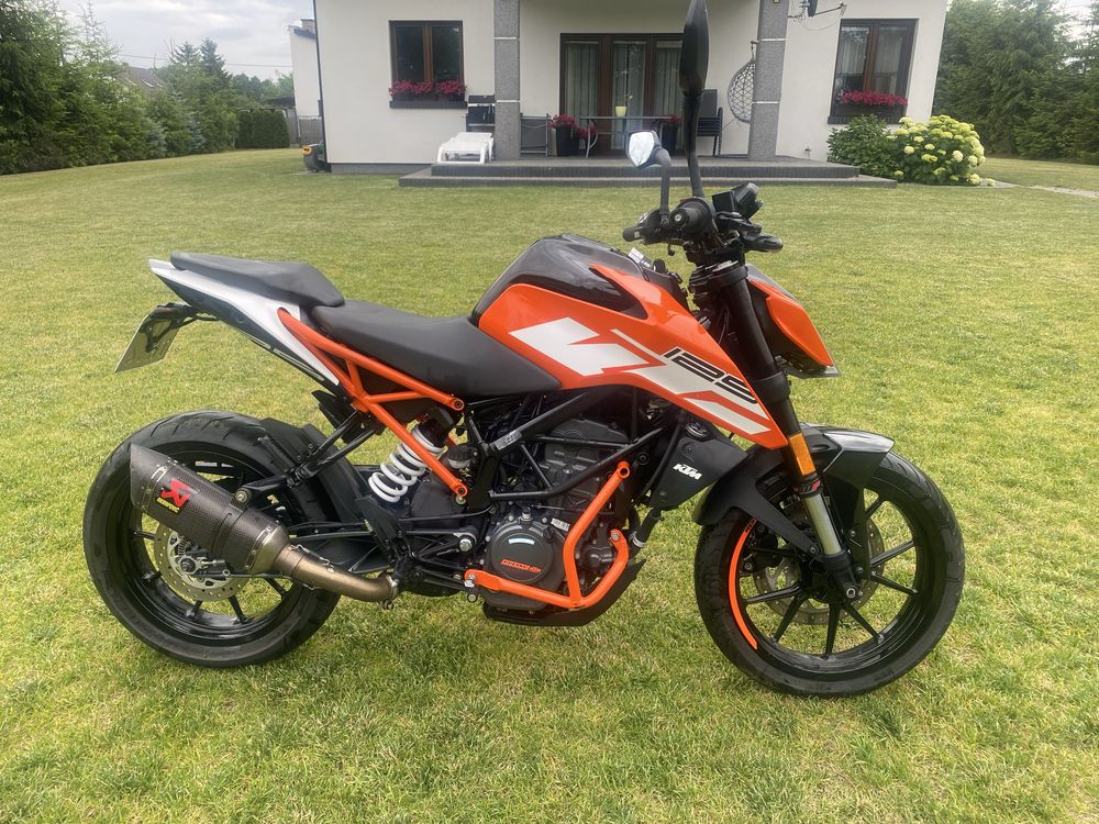Ktm duke 125 18r. Akrapovic